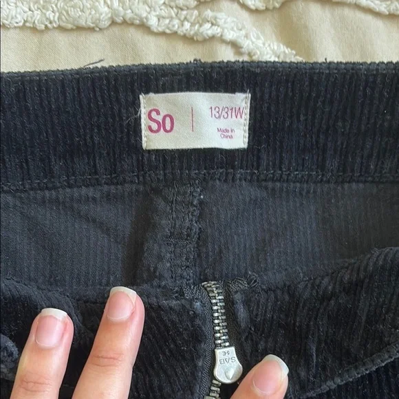 SO Black A-Line Mini Skirt Casual - Picture 2 of 3